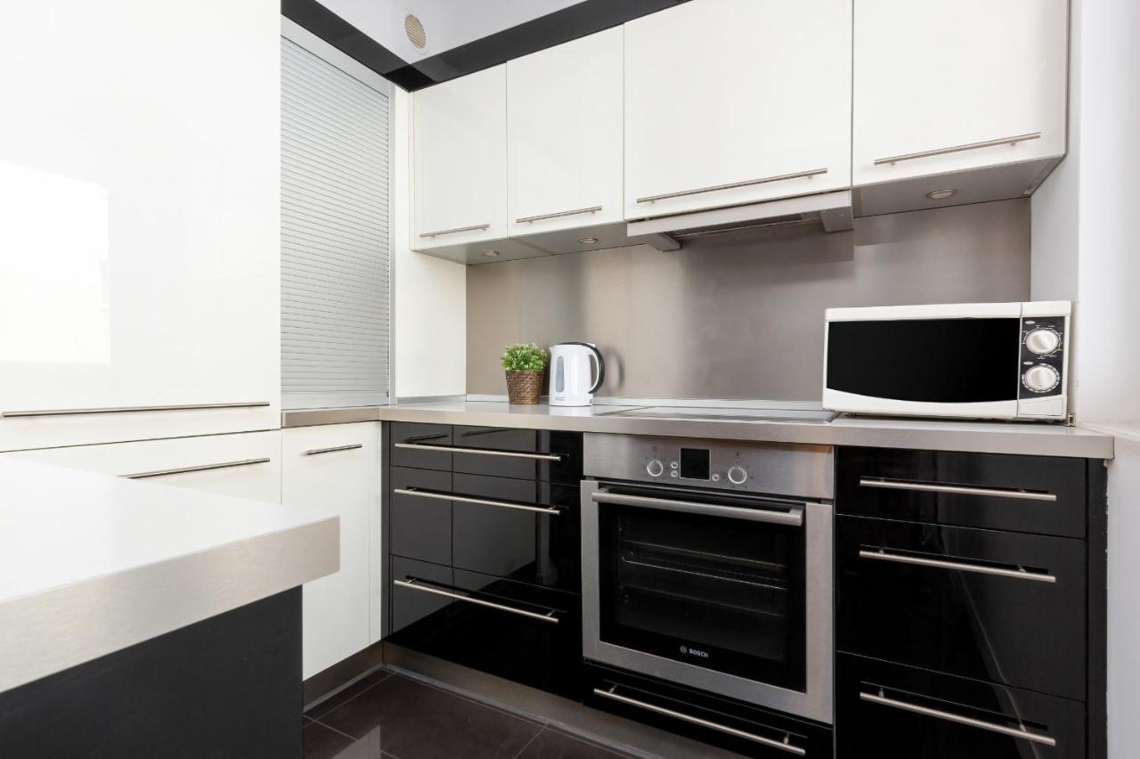 Residence On Wspolna Str. Apartment Warsaw By Renters Ngoại thất bức ảnh